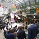 Ganz im Zeichen ihres Slogans „To Another Great Year“ setzt die ProWein vom 19. bis 21. März 2017 neue Maßstäbe: Auf die Fachleute der internationalen Wein- und Spirituosenbranche warten dieses Mal mehr als 6.300 Aussteller aus 60 Nationen, darunter alle relevanten Weinbauregionen dieser Welt plus einer Auswahl von etwa 400 Spirituosen-Spezialitäten. Rund die Hälfte aller Aussteller kommt aus Frankreich und Italien. Sie sind wie die anderen Länder mit allen relevanten Weinregionen vertreten - von den Abruzzen bis Venetien; von Bordeaux bis Sud-Ouest. Zu den weiteren Top-Ausstellernationen gehören Deutschland, Übersee, Spanien, Österreich und Portugal. Dazu gibt es zahlreiche Neuentdeckungen wie das Weingut Dos Hemisferios aus Ecuador, Pico Wines von den Azoren oder das Weingut Turnau aus Polen. Premiere feiert die Asian Wine Producers Association, die eine Vielzahl asiatischer Winzer vereint und spannende Einblicke in das Thema Wein aus Asien verspricht. Das bewährt starke Segment Biowein mit zahlreichen Ausstellern und allen internationalen Bio-Verbänden bekommt weiter Zuwachs, unter anderem mit der Sonderschau „Organic World“ mit rund 30 internationalen Ausstellern – hauptsächlich aus Europa. | 
Very much in line with its slogan “To Another Great Year” ProWein from 19 to 21 March 2017 is setting new standards. Specialists in the international wine and spirits sector will be met by more than 6,300 exhibitors from 60 nations, including all relevant winegrowing regions of the world – a total of 295 – plus a selection of some 400 spirits specialities. About half of all exhibitors come from France and Italy. Like other countries they are represented with all relevant wine regions – from the Abruzzi to Veneto and from Bordeaux to the Sud-Ouest. Other top exhibitor nations include Germany, the New World, Spain, Austria and Portugal. These are joined by numerous new discoveries like the Dos Hemisferios winery from Ecuador, Pico Wines from t