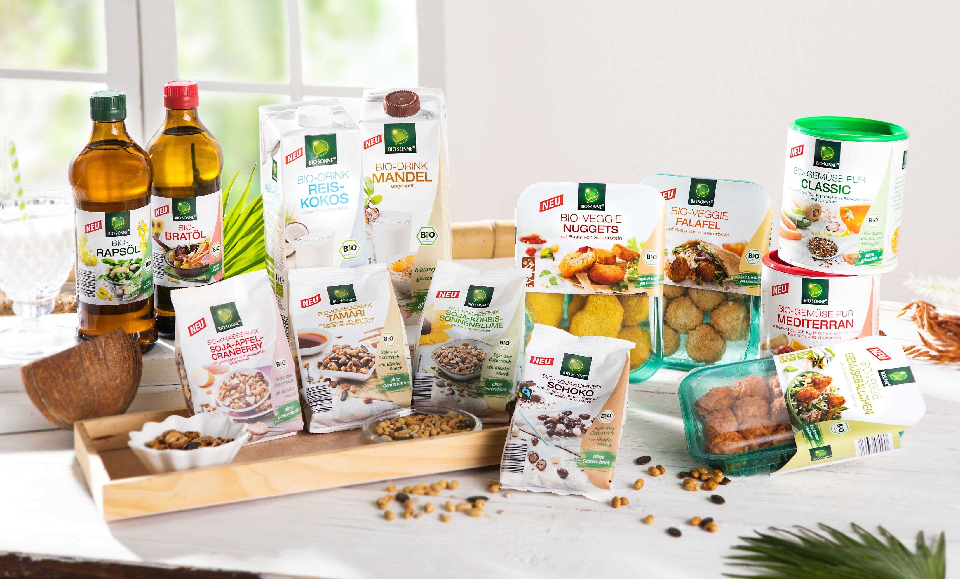 Gesund in großer Auswahl, innovativ und immer bester Bio-Qualität. Der bundesweite Discounter kündigt im Vorfeld der Weltleitmesse für Bio-Produkte, der BIOFACH in Nürnberg, eine Reihe innovativer Bio-Lebensmittel an. Unter der bekannten NORMA-Marke BIO SONNE werden zum Beispiel Drinks in den Sorten Reis-Kokos und Mandel mit 6,5 Prozent-Mandelanteil (vegan/laktose- und glutenfrei) oder verschiedene Veggie-Spezialitäten als frische Bio-Fleischalternativen eingeführt. Weiterer Text über ots und www.presseportal.de/nr/62097 / Die Verwendung dieses Bildes ist für redaktionelle Zwecke honorarfrei. Veröffentlichung bitte unter Quellenangabe: "obs/NORMA"