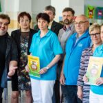 jaksevarizdravi - soutěž kuchařek MŠ 2018 - porota s vítězným týmem z 1. MŠ J. Hradec