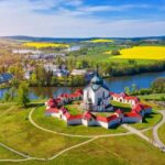 ilustracni-turismus-shutterstockw