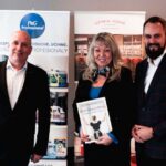 zleva: Karel Matějka, strategic development director Professional support s.r.o, Jarka Vyskočilová,  Marek Páleník, ředitel hotelu Vienna House by Wyndham Diplomat Prague