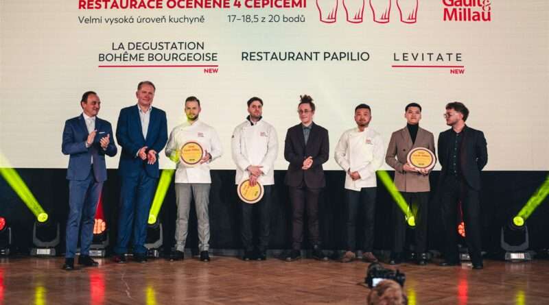 Mezinárodní gastronomický průvodce Gault&Millau podruhé hodnotil v Česku. „Čtyřčepicových“ restaurací přibylo Mezinárodní gastronomický průvodce Gault&Millau podruhé hodnotil v Česku. „Čtyřčepicových“ restaurací přibylo