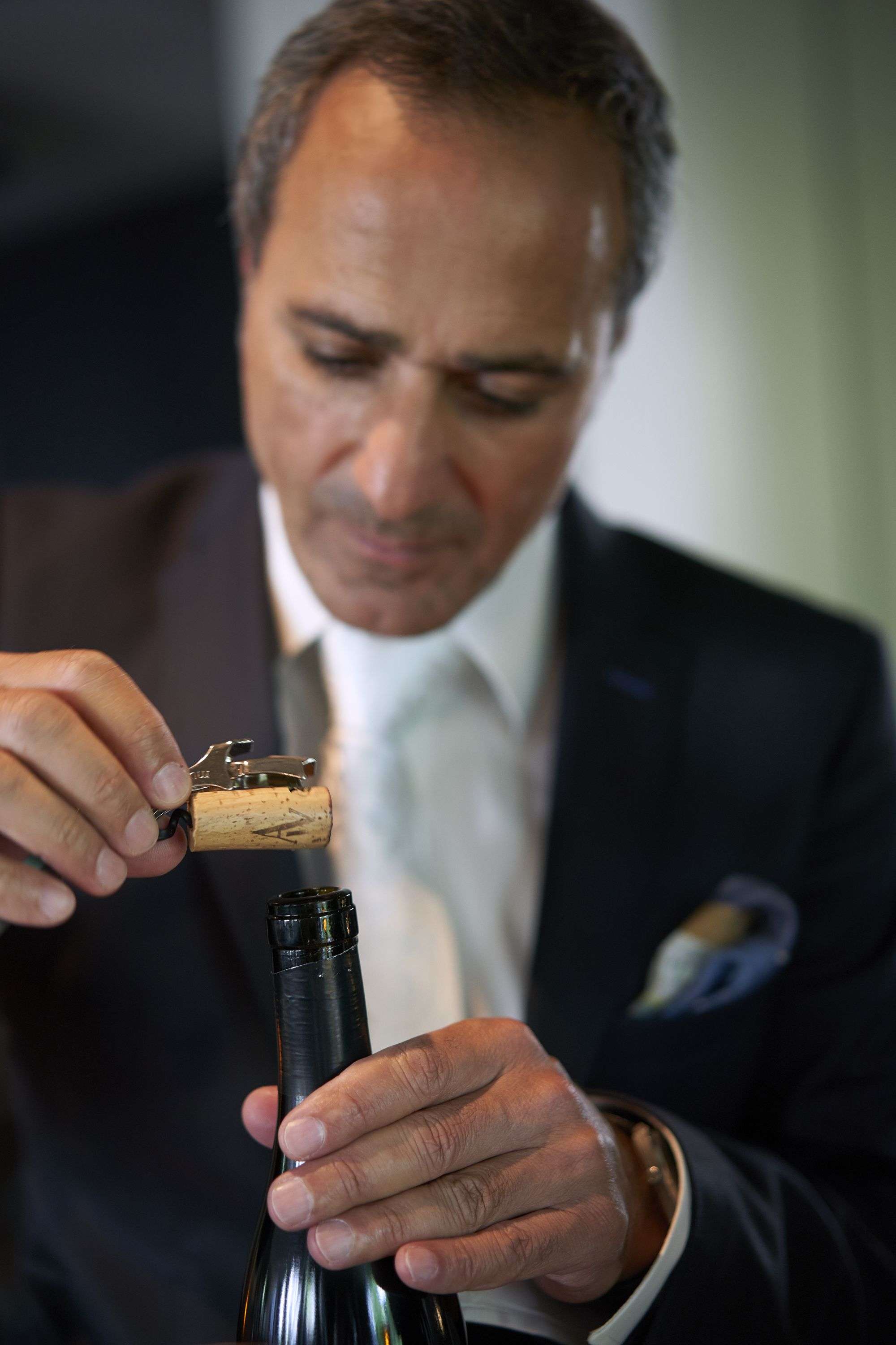 Korkbotschafter Rahkshan Zhouleh. Weiterer Text über ots und www.presseportal.de/nr/111989 / Die Verwendung dieses Bildes ist für redaktionelle Zwecke honorarfrei. Veröffentlichung bitte unter Quellenangabe: "obs/Deutscher Kork-Verband e.V./Urs Kuckertz"